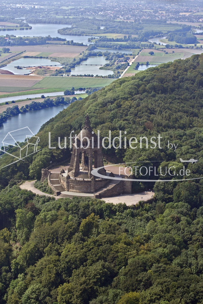 Porta Westfalica › Luftbild.de