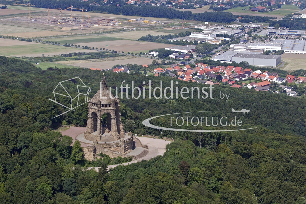 Porta Westfalica › Luftbild.de