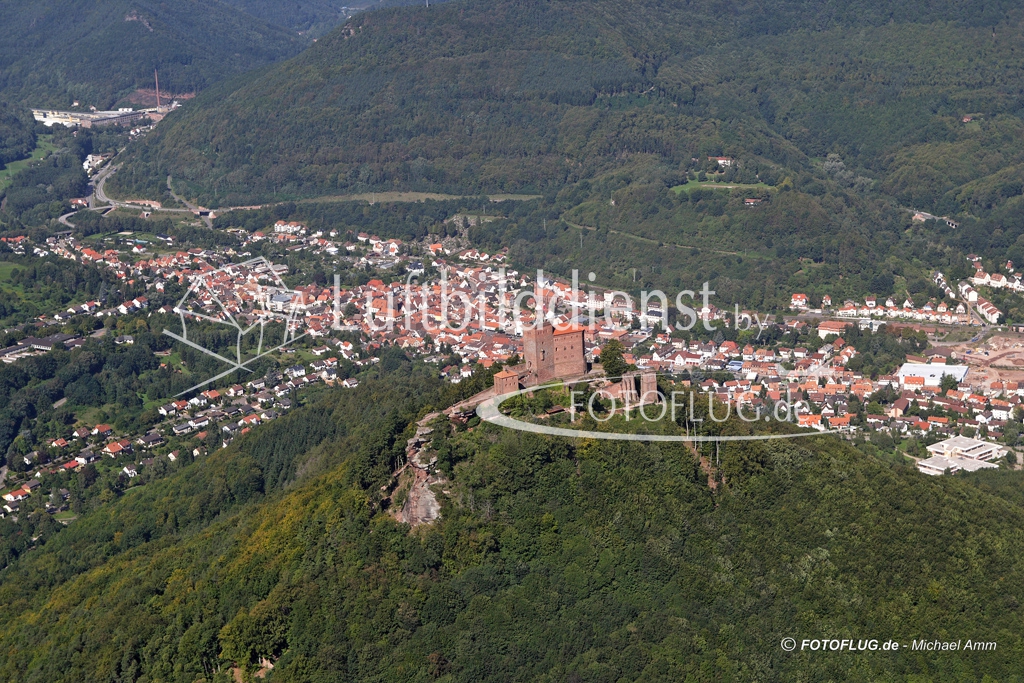 06_13534 09.09.2006 Luftbild Annweiler am Trifels