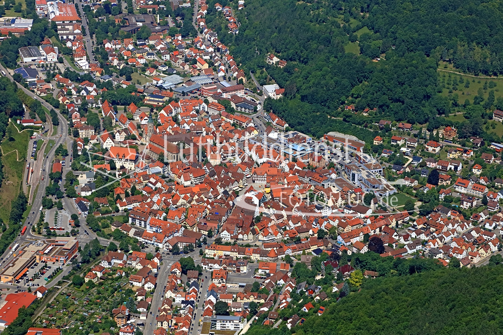 2017_07_06 Luftbild Bad Urach 17k3_6145