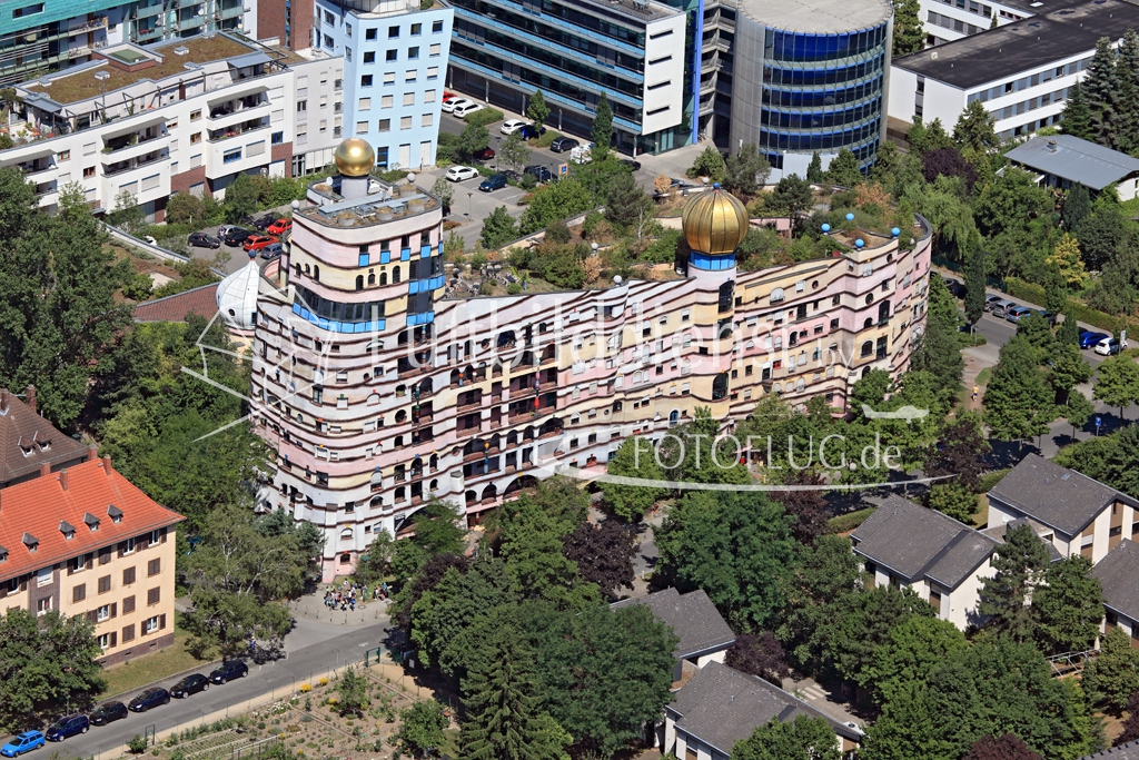 2015_07_10 Luftbild Hundertwasserhaus Darmstadt 15k2_9094