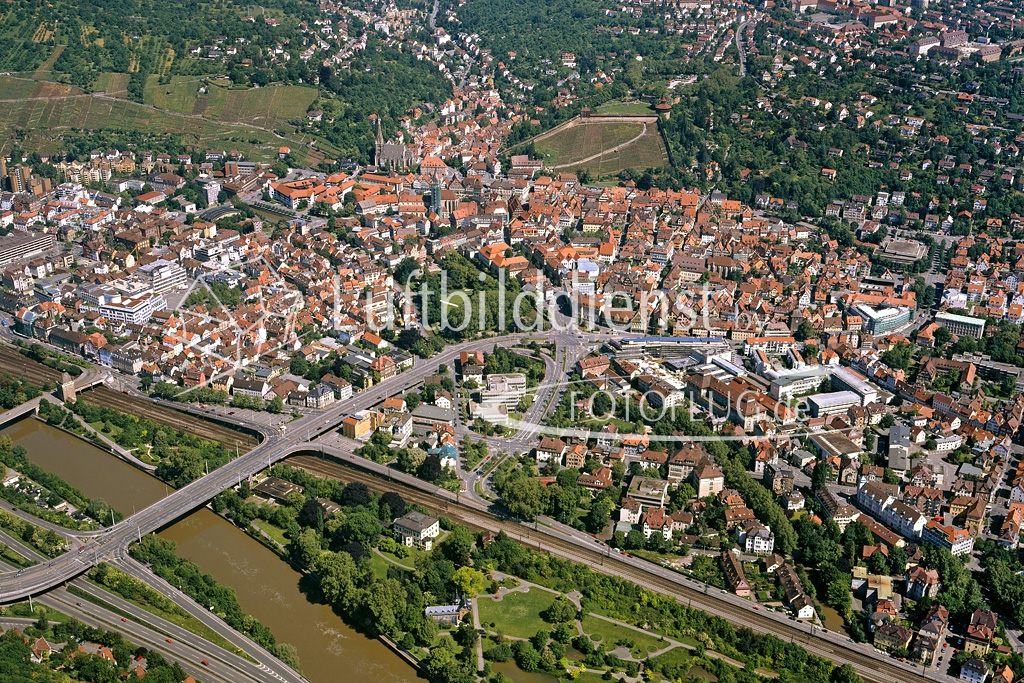 1995_05_28 Luftbild Esslingen am Necker 124704
