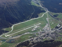 08_18303 09.09.2008 Luftbild Samedan