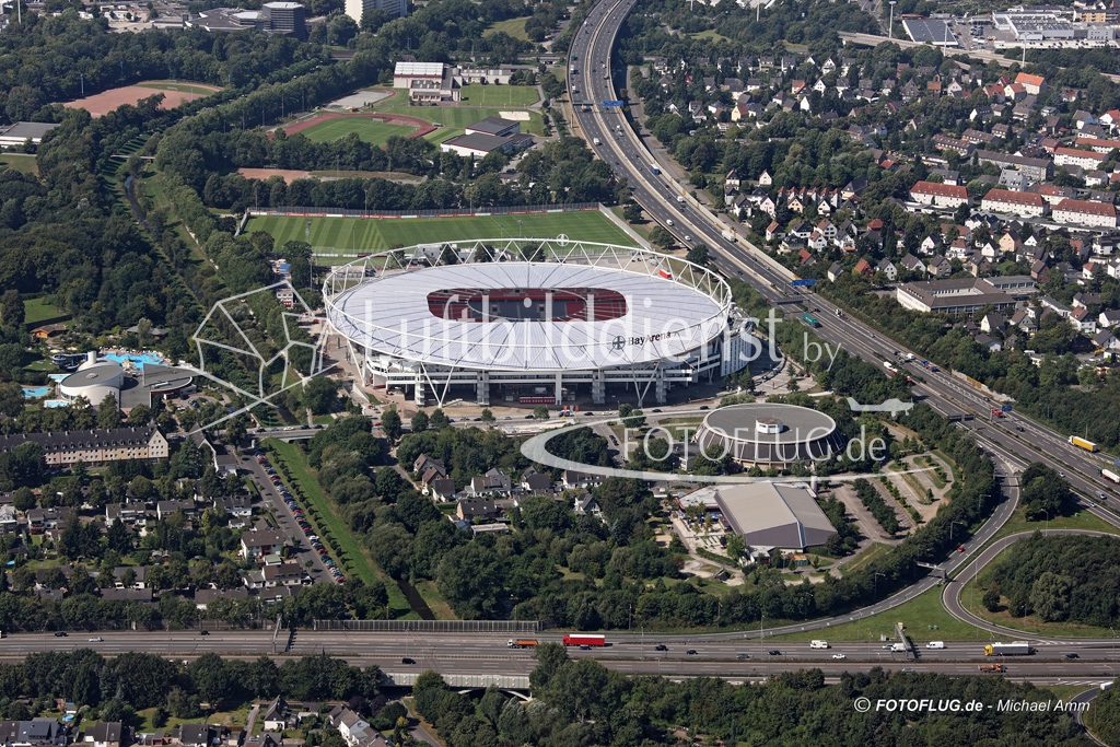 09_12238 19.08.2009 Luftbild Leverkusen