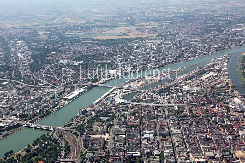 2015_07_02 Luftbild Ludwigshafen am Rhein 15k2_4080