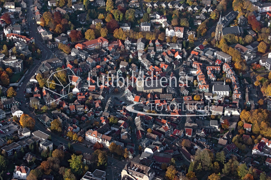 12K2_5556 22.10.2012 Luftbild Remscheid-Lennep