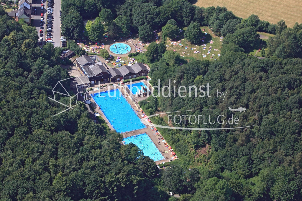 2015_07_04 Luftbild Freibad Schwelm 15k2_8472