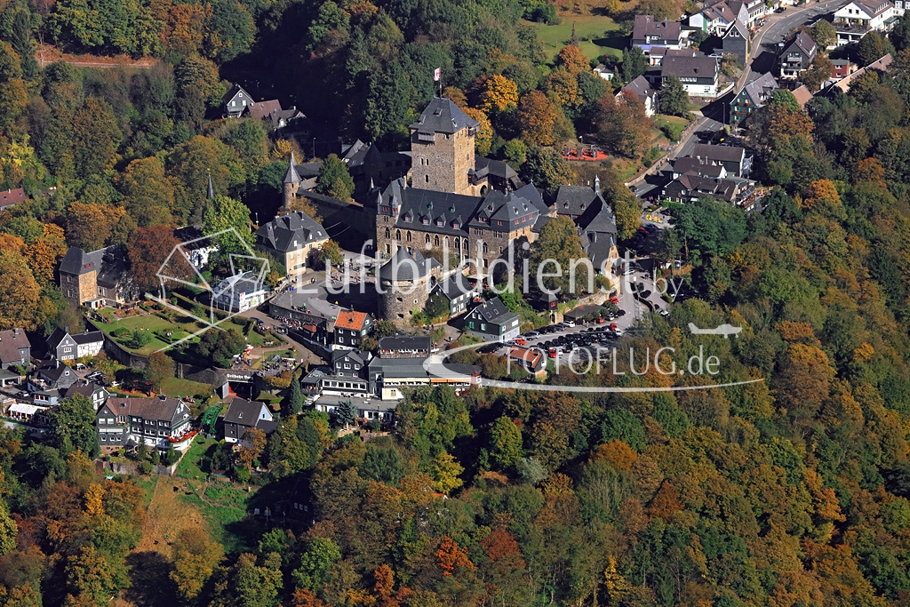 2016_10_16 Luftbild Schloss Burg 16k3_10034