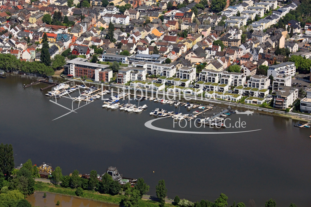 13_16576 07.06.2013 Luftbild Wiesbaden Hafen