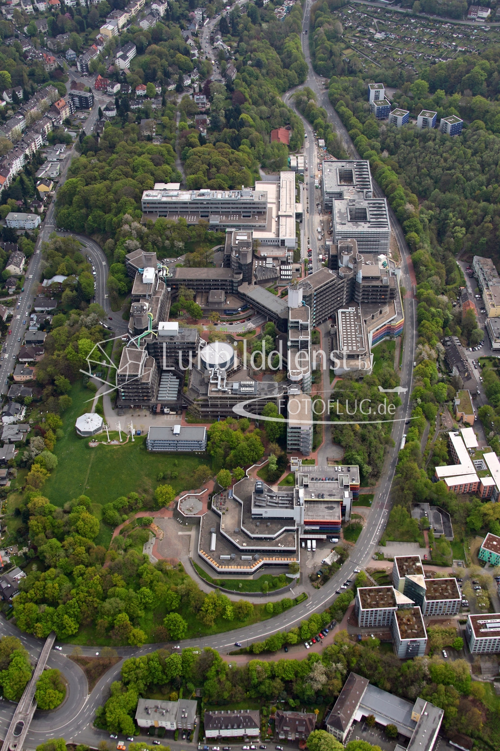 15k2_08135 02.05.2015 Luftbild Wuppertal Universitaet