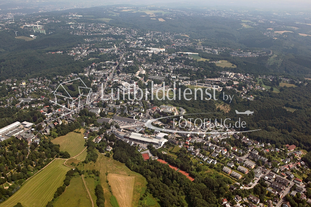 2015_07_04 Luftbild Wuppertal Cronenberg Hahnerberg 15k2_6896