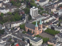 15k2_08054 02.05.2015 Luftbild Wuppertal Laurentius-Kirche