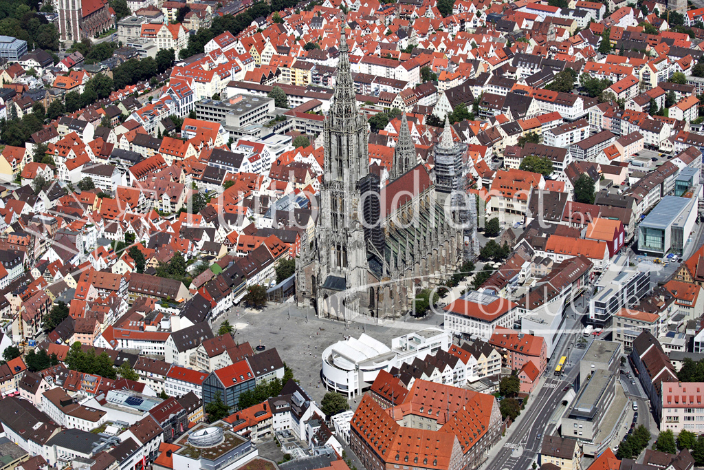 Schrägluftbild Ulm Münsterplatz