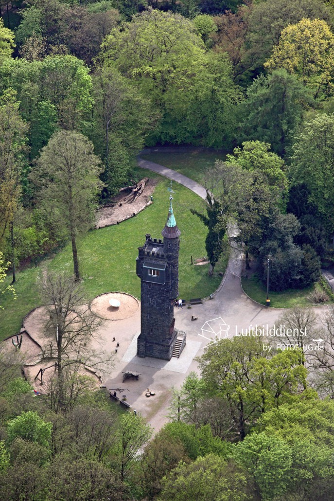 15k2_08048 02.05.2015 Luftbild Wuppertal Von-der-Heydt-Turm